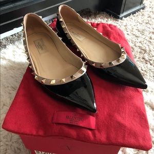Black-Tan Valentino Garavani Rockstud Flats